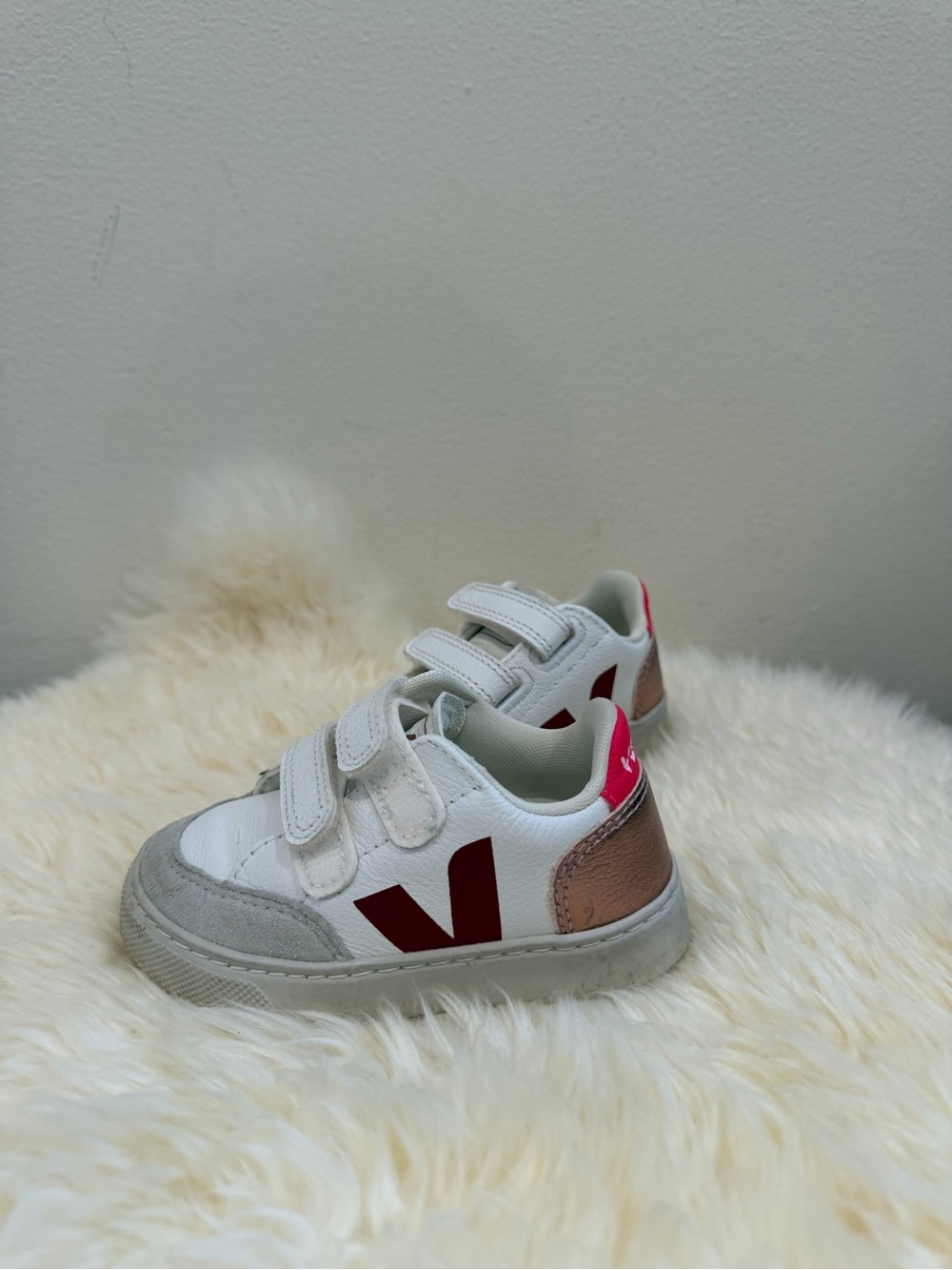 Veja White Kids Sneakers with Burgundy V and Pink Heel